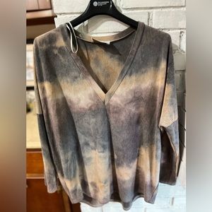 Sweater - Brand Bazaar super soft sweater V neck size M